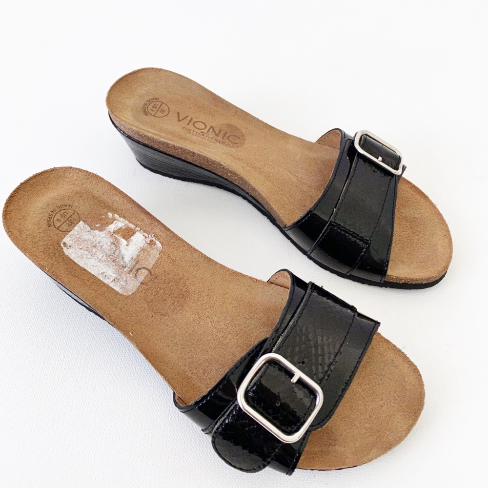 Vionic Black Patent Leather Croc Print Orthaheel Slide Sandals